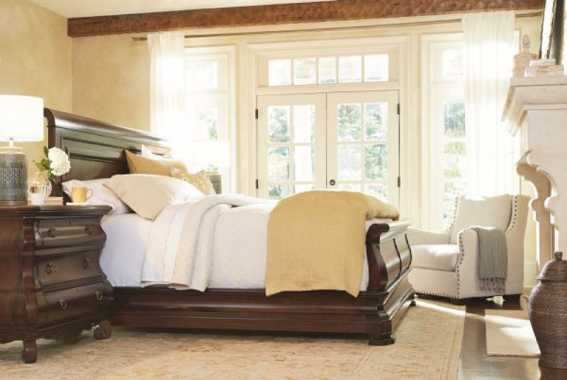 Picture of REPRISE KING SLEIGH BED