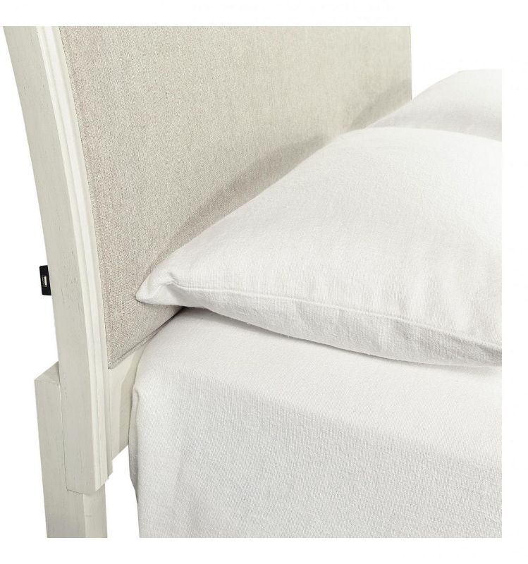 Picture of CHARLOTTE QUEEN WHITE UPHOLSTERED BED