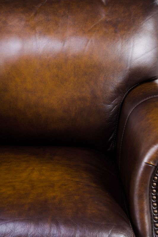 Picture of WESTMINISTER ALL LEATHER LOVESEAT